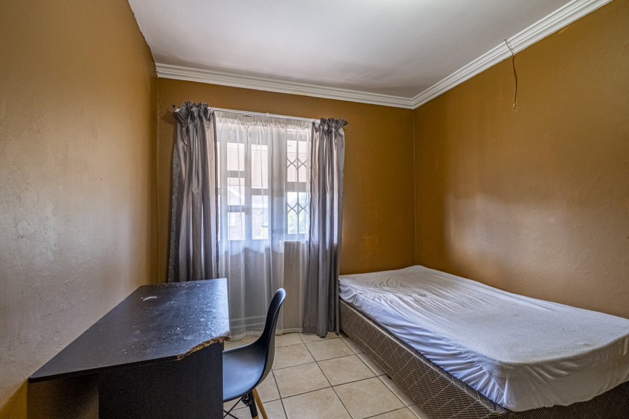9 Bedroom Property for Sale in Summerstrand Eastern Cape